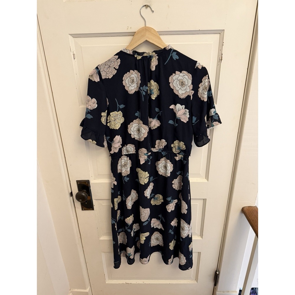 Loft Women's Navy Floral Fit & Flare Dress Ruffle Short Sleeves Size Small - Picture 6 of 7